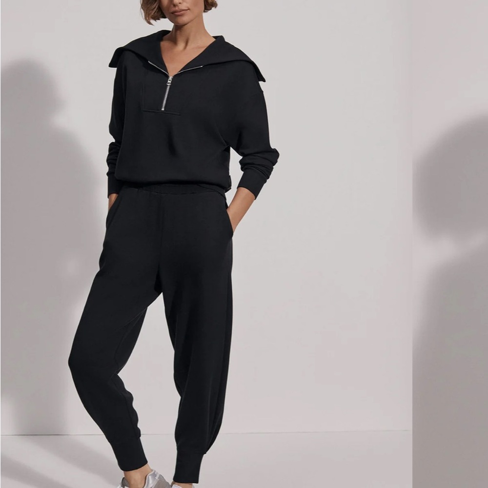 Varley 2-piece Set: Yates zip-up and Clarice cargo pants both XS LIKE NEW